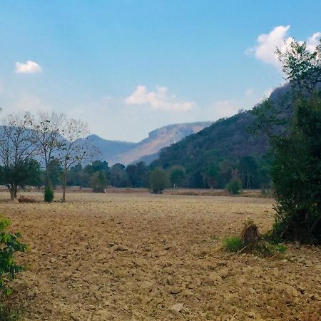 Coombs Cottage, Khaoyai, Mu Si Ban Rai Khlong Sai Екстер'єр фото