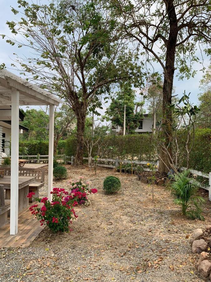 Coombs Cottage, Khaoyai, Mu Si Ban Rai Khlong Sai Екстер'єр фото